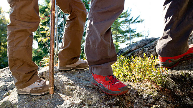 Gutes Schuhwerk darf besonders bei Gipfeltouren im Nationalpark nicht fehlen.