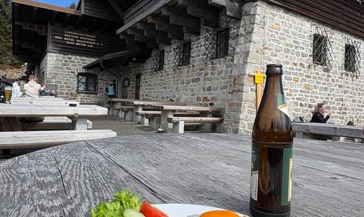 Facebook Post 1370172428490843