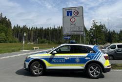 Die Einhaltung der Zufahrtsregelung von Finsterau zur Grenze nach Buchwald wird die Polizeiinspektion Freyung verstärkt kontrollieren. (Foto: Polizeiinspektion Freyung) 