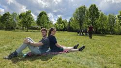 Jakub Lokaj und Květoslava Bartošová berichten von ihrem Praktikum im Wildniscamp.