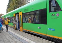 Wer in einer der über 20 GUTi-Gemeinden übernachtet, fährt im Bayerwald kostenlos mit Bus und Bahn. Foto: Teresa Schreib