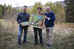 Die Macher des Buches bei dessen Vorstellung: Thomas Michler (von links), Susanne Zuda und Heinz Lang. Foto: Elke Ohland/Nationalpark Bayerischer Wald
