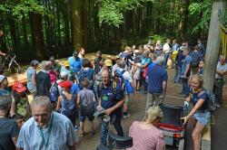 Die Förderung und Inklusion von Menschen mit Handicap spielen im Nationalpark Bayerischer Wald eine bedeutende Rolle. Im vergangenen Jahr wurde im Waldspielgelände Spiegelau zum Beispiel der Blindenaktionstag durchgeführt (Foto: Thies Hinrichsen / Nationalparkverwaltung Bayerischer Wald).