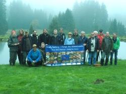 Über 4200 Pilzarten konnte das Team des Interreg-Projekts „Pilze im Böhmerwald“ – hier auf einem Gruppenfoto vor Ausbruch der Corona-Pandemie – in vier Jahren in einer Datenbank erfassen. (Fotos: Peter Karasch / Nationalpark Bayerischer Wald)