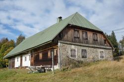 Früher diente das Schachtenhaus als Unterkunft für Waldarbeiter. (Foto: Franz Leibl/Nationalpark Bayerischer Wald – Freigabe nur in Verbindung mit dem Veranstaltungshinweis)
