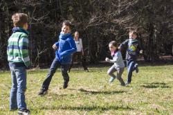 Bei den Erlebnisnachmittagen im Nationalpark stehen auch viele Spiele auf dem Programm. (Foto: Malte Blessing/Nationalpark Bayerischer Wald)