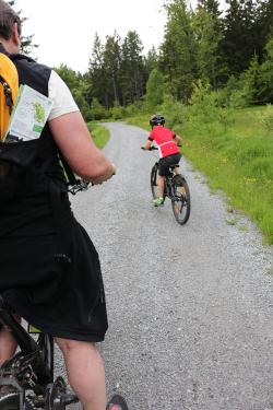 Zu einer grenzüberschreitenden Radtour sind am Sonntag, 12. Juni, alle Interessierten eingeladen. (Foto: Nationalpark Bayerischer Wald)
