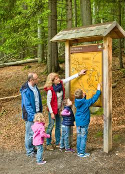 Infotafel im Tier-Freigelände.