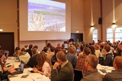 Im Filmsaal vom Neuschönauer Hans-Eisenmann-Haus tagten die knapp 200 Forscher aus über 20 Ländern. (Foto: Gregor Wolf/Nationalpark Bayerischer Wald)