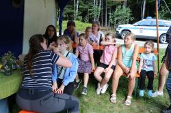 Am Stand des Vereins WaldZeit konnten sich die Kinder zu Spechten schminken lassen.