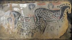 Steinzeitliche Pferdegemälde aus der Höhle von Pech Merle