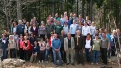 Diskutierten intensiv über Umweltbildung im Nationalpark Bayerischer Wald und vergleichbaren Schutzgebieten: Die Teilnehmer der DBU-Evaluierungstagung (Foto: NPV Bayerischer Wald)