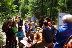 Viele interessante Stationen erwarten die Gäste bei der „Specht-Olympiade“ im Waldspielgelände (Foto: NPV)