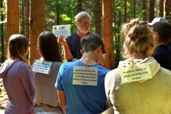 5000 Kinder und Jugendliche haben 2015 ihr Klassenzimmer in den Wald verlegt. Eine spannende Alternative, wie sämtliche Teilnehmer befanden. (Foto: Nationalpark Bayerischer Wald)